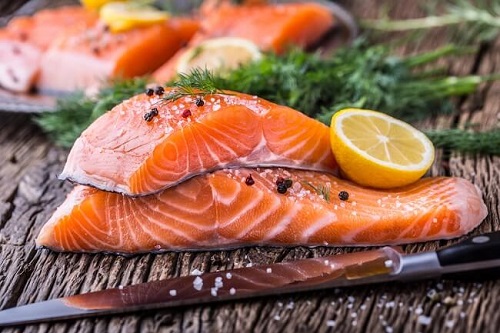 Cá hồi thực phẩm cải thiện chất lượng tinh trùng